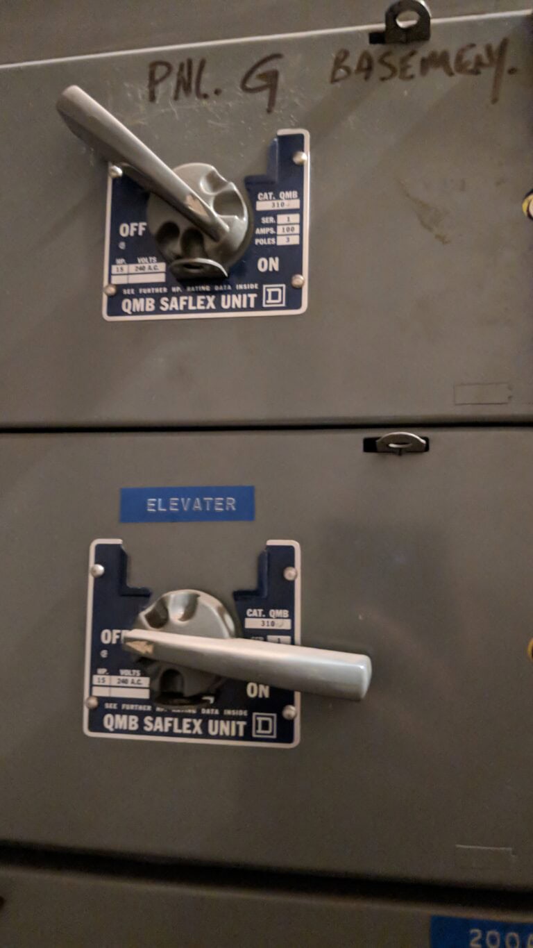 Electrical switch gear