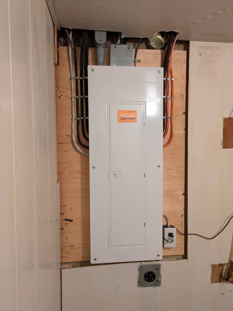Finished picture of the 100 amp haysboro Calgary panel upgrade